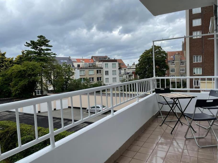 بروكسل Spacious Apartment Next To Parc Du Cinquantenaire المظهر الخارجي الصورة